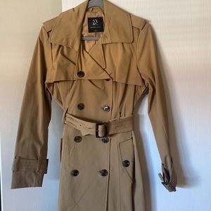 New!! Never worn trench coat 🧥